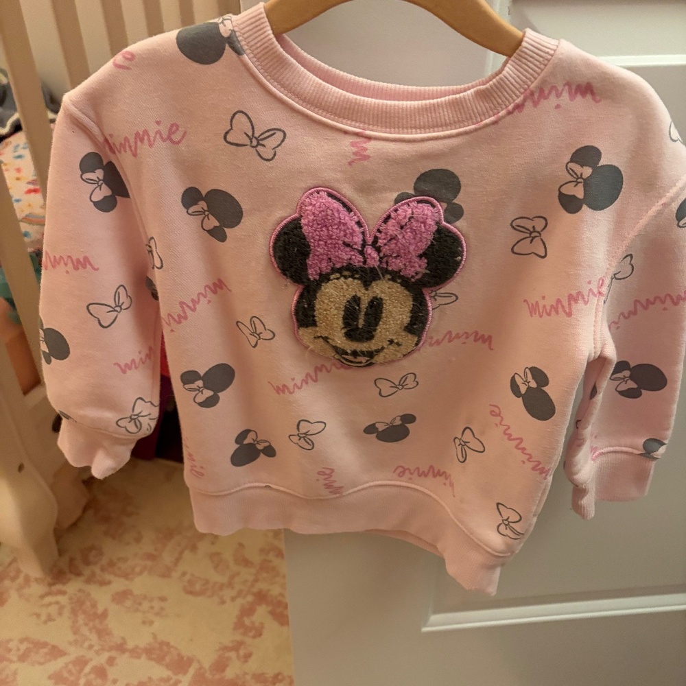 Minnie Mouse pullover